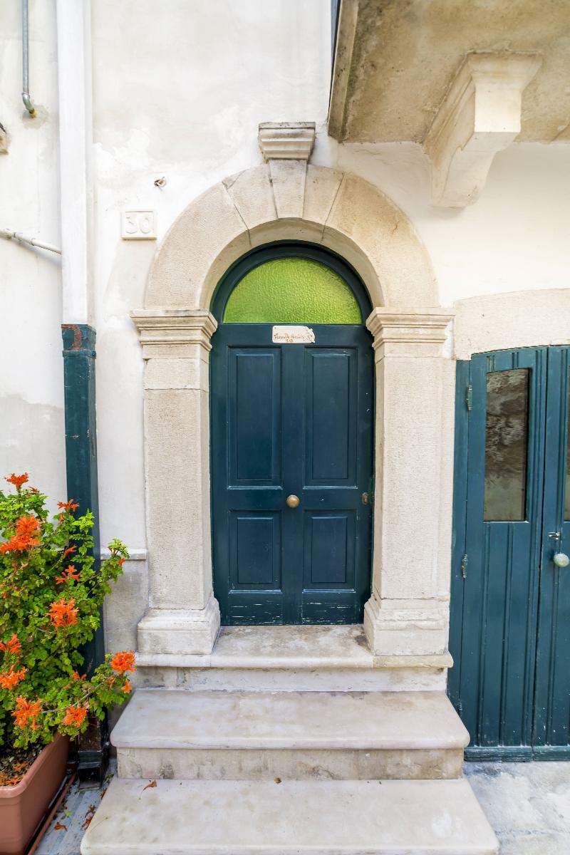 Hotel Vico De Amicis 30 Monopoli Zewnętrze zdjęcie