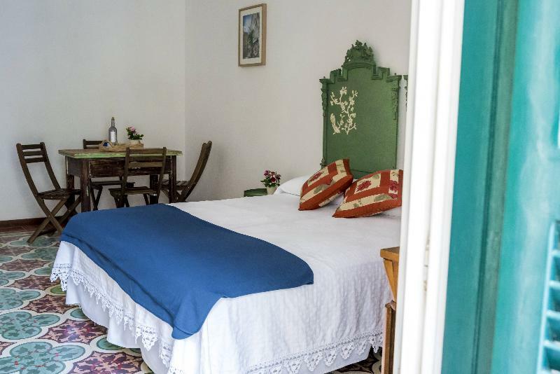 Hotel Vico De Amicis 30 Monopoli Zewnętrze zdjęcie